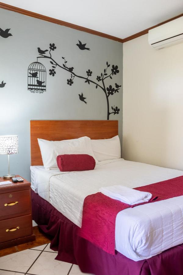Hotel Fotherhouse San Salvador Bagian luar foto