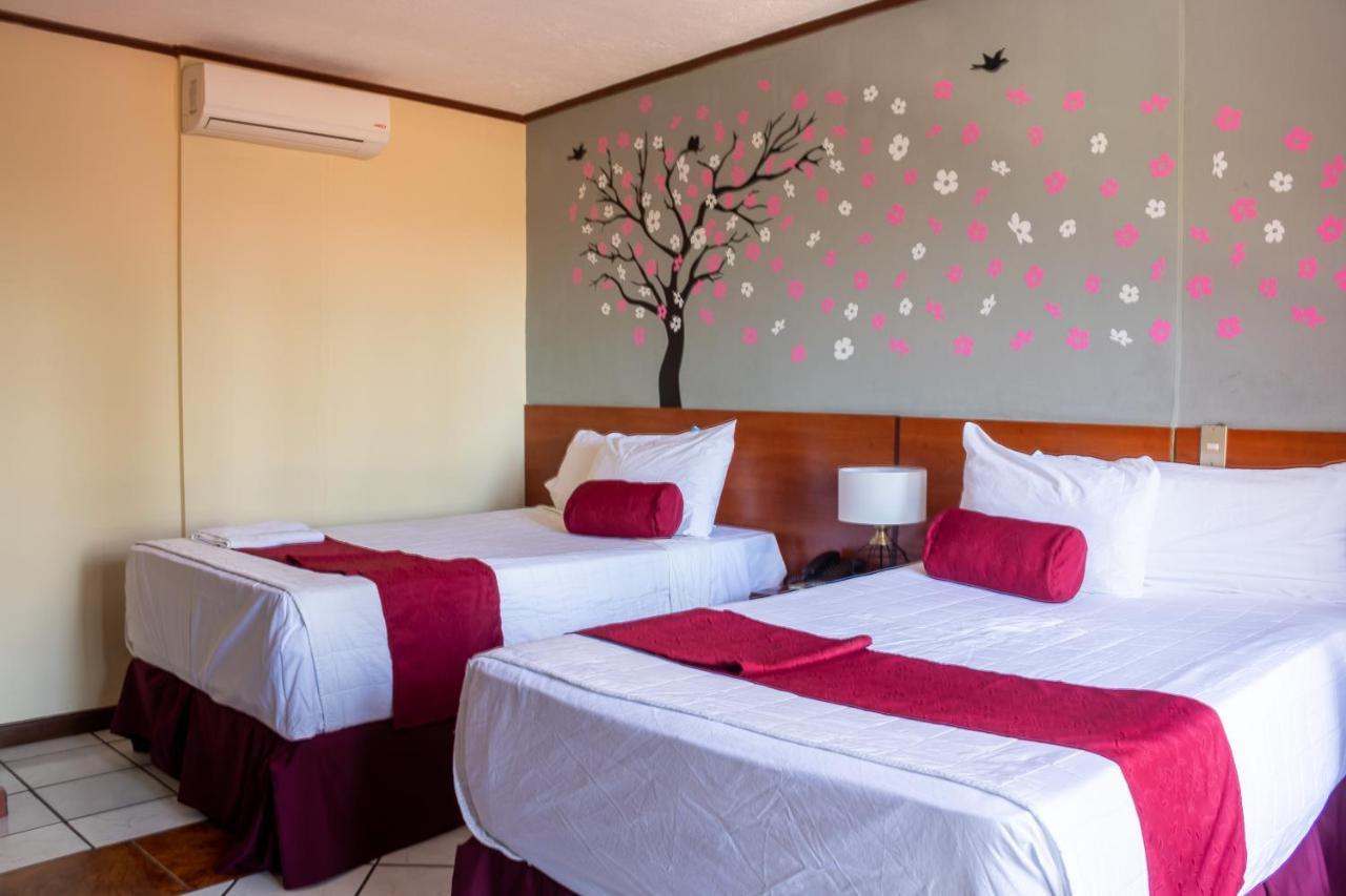 Hotel Fotherhouse San Salvador Bagian luar foto