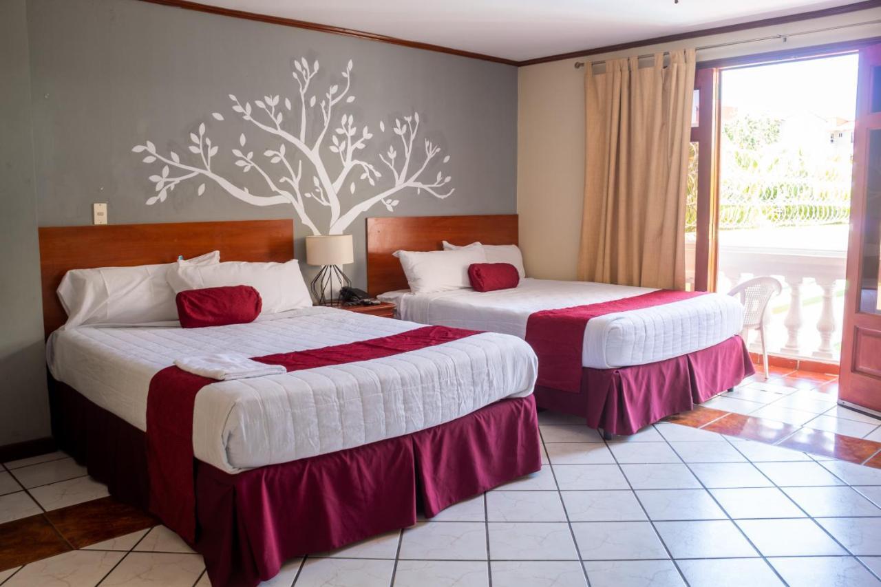 Hotel Fotherhouse San Salvador Bagian luar foto