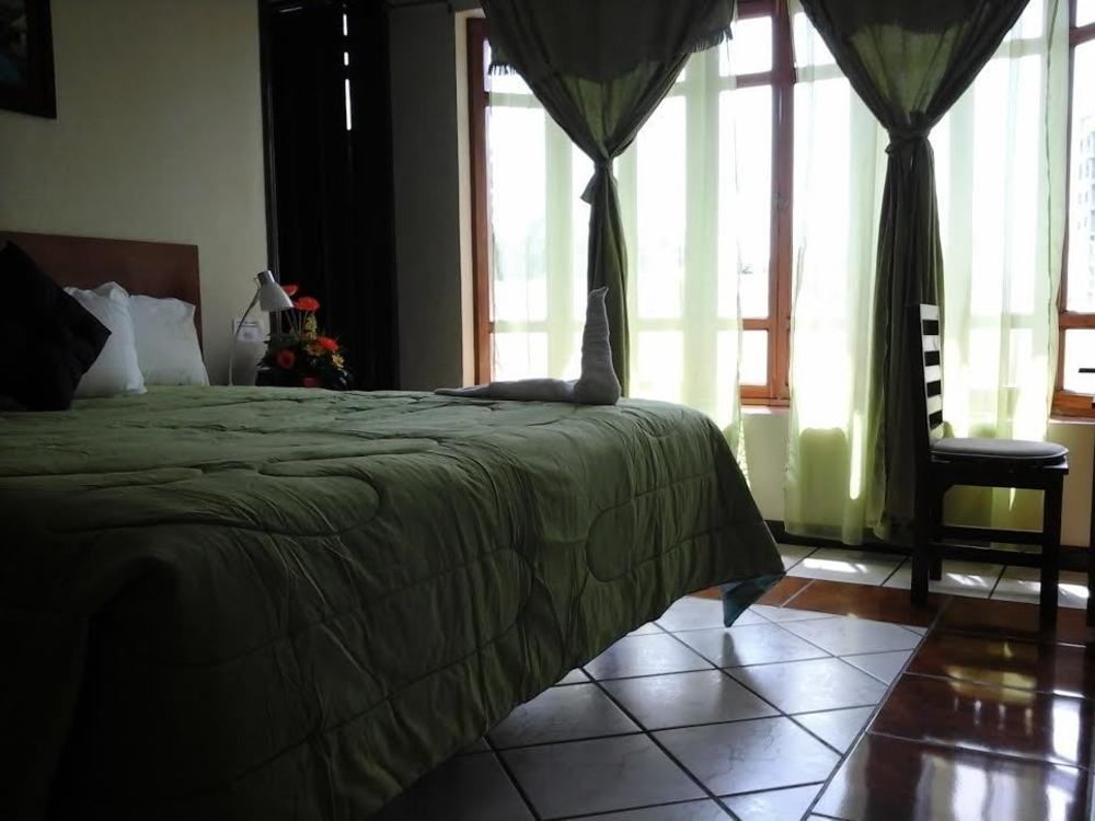 Hotel Fotherhouse San Salvador Bagian luar foto