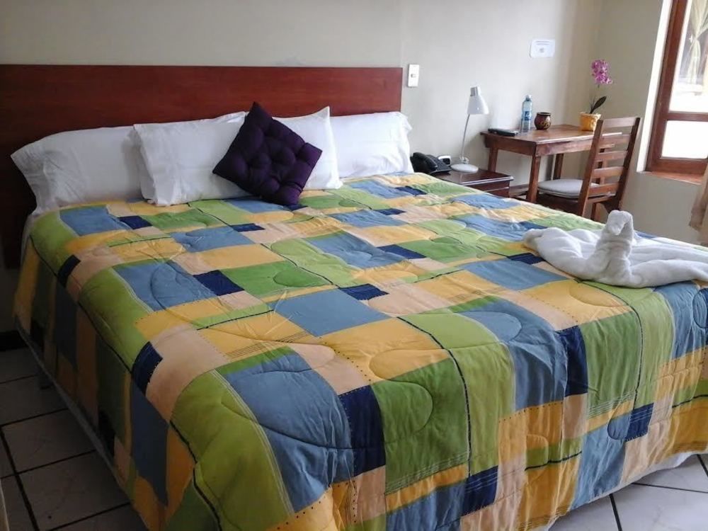 Hotel Fotherhouse San Salvador Bagian luar foto