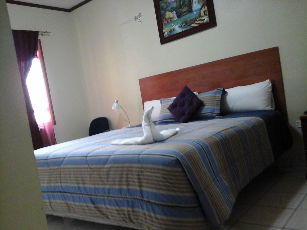 Hotel Fotherhouse San Salvador Bagian luar foto