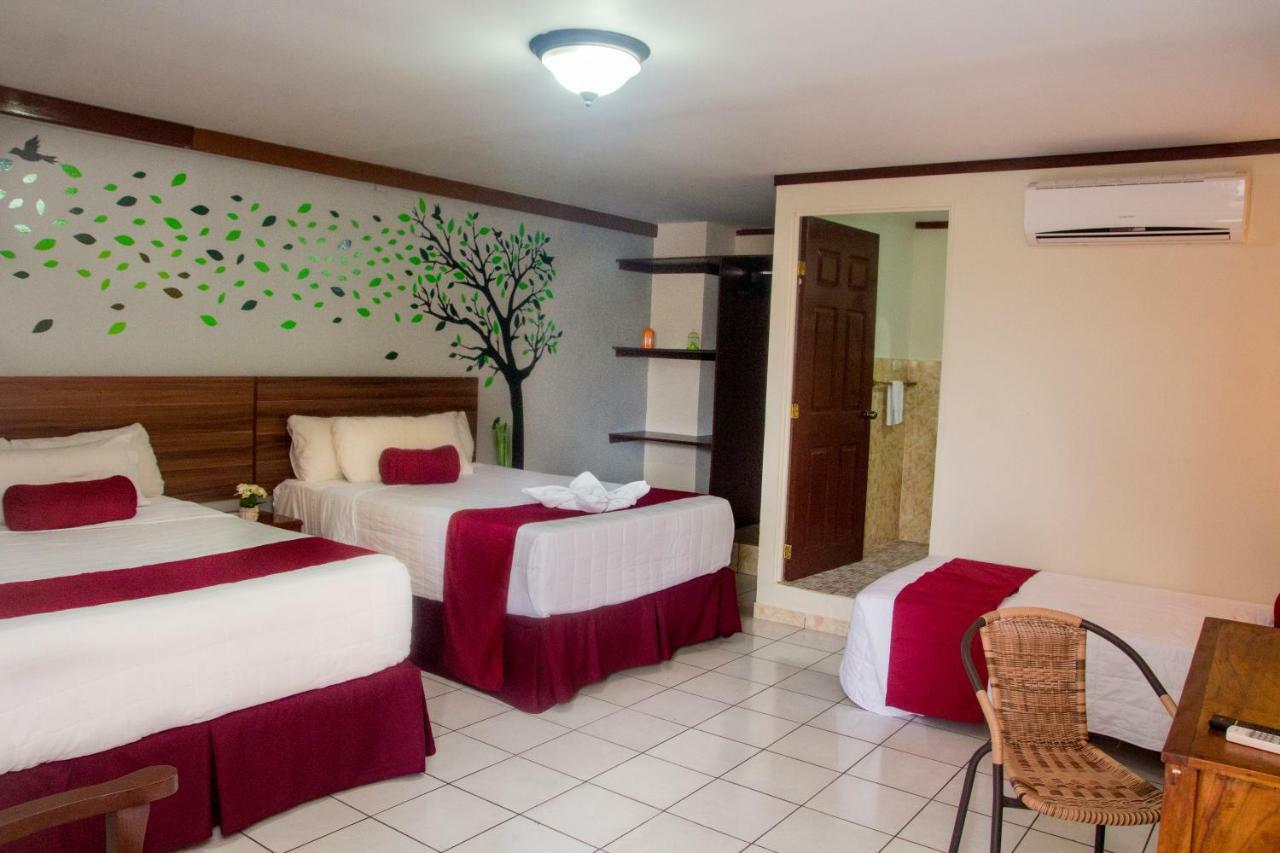 Hotel Fotherhouse San Salvador Bagian luar foto