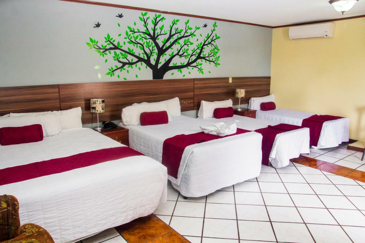Hotel Fotherhouse San Salvador Bagian luar foto